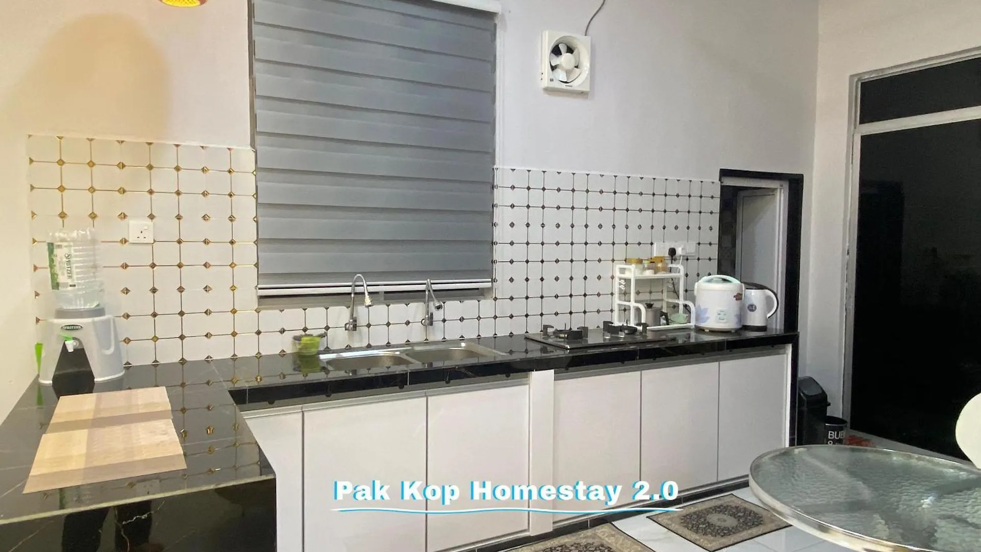 Villa Pak Kop Homestay With Private Pool 2 Parit Buntar
